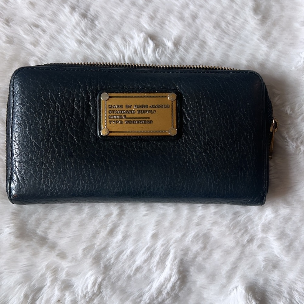 Marc by Marc Jacobs Standard Supply Workwear Black Leather Zip-Around Wallet